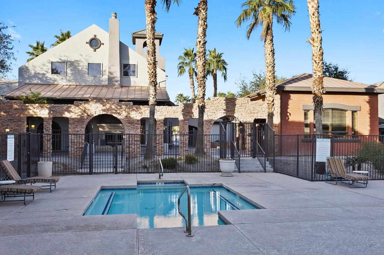 Cozysuites Chandler 2Br With 2 Pools & Jacuzzi! Exterior photo